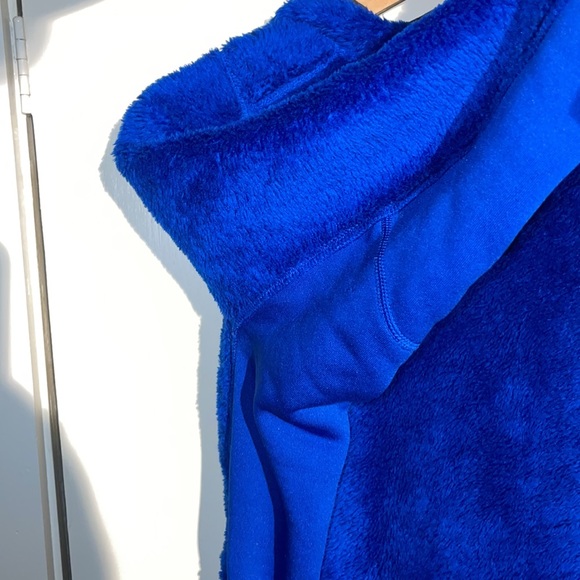 Patagonia - R2 full zip jacket - Picture 6 of 7